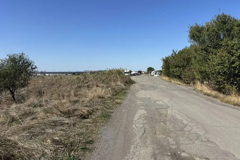 Инвестиционен парцел в Долно Езерово — 7930 кв.м на главен път — 3